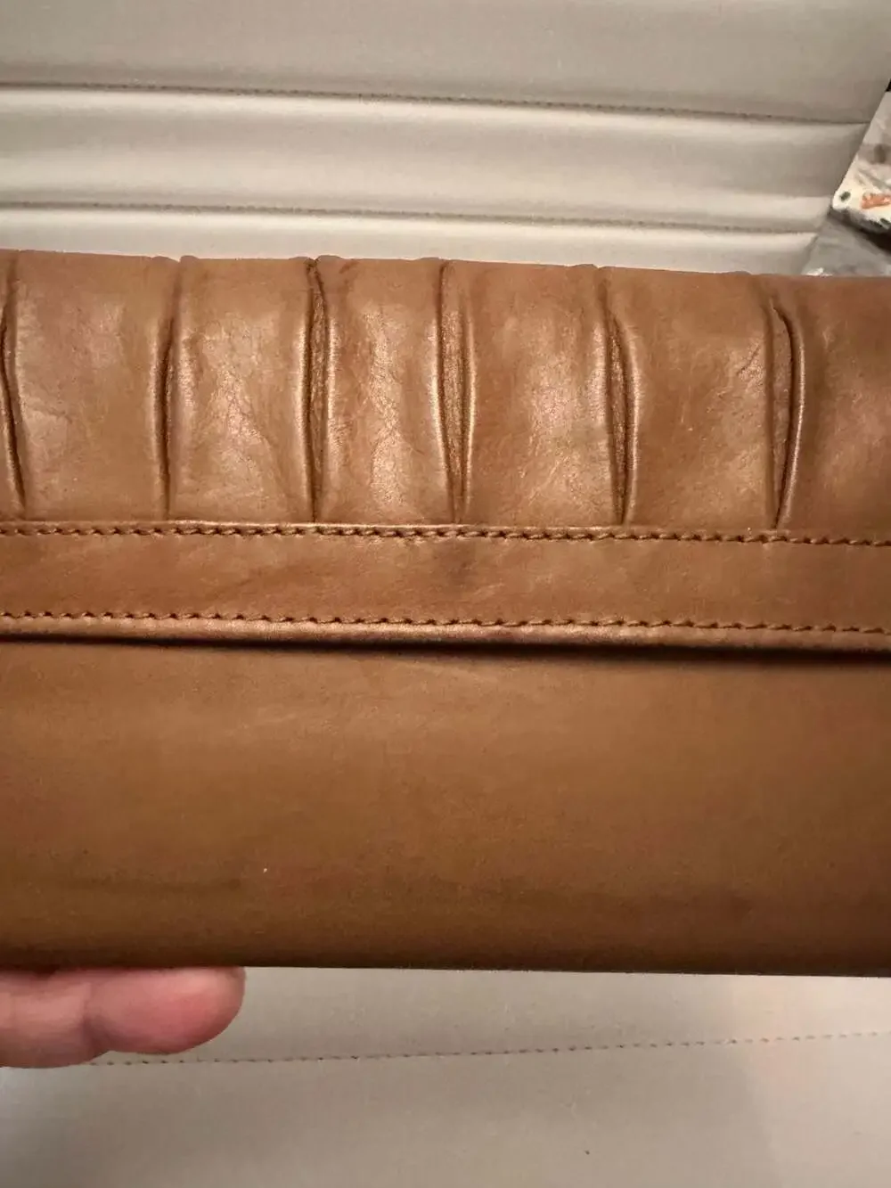 Vintage Brown Pleated Leather Tri-Fold Wallet with Kiss Lock